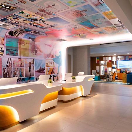 Renaissance Newport Beach Hotel Экстерьер фото
