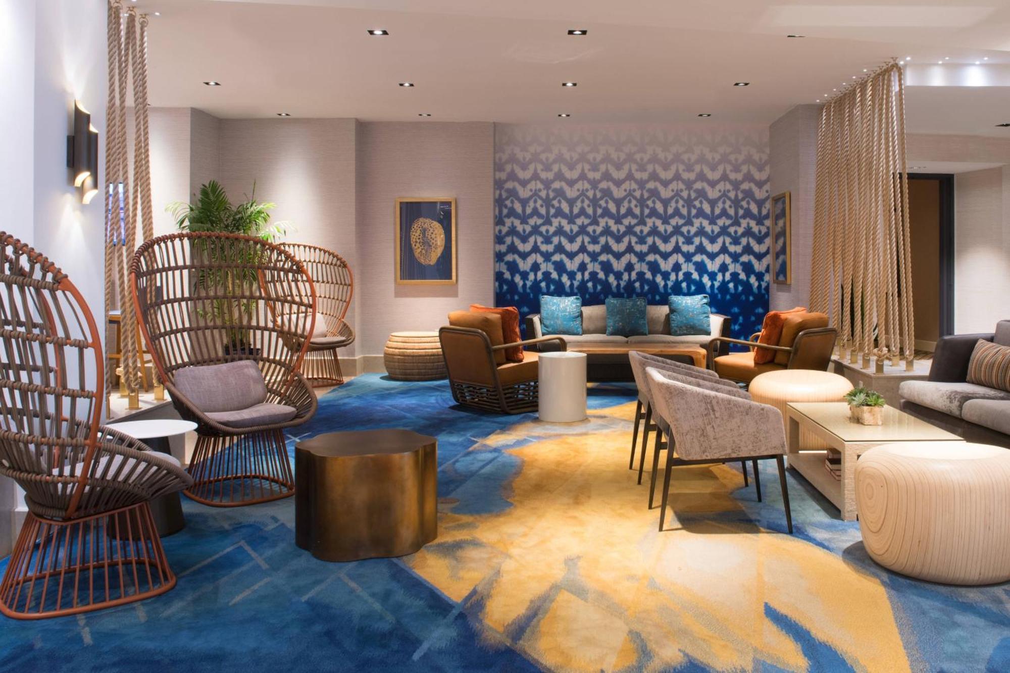 Renaissance Newport Beach Hotel Экстерьер фото